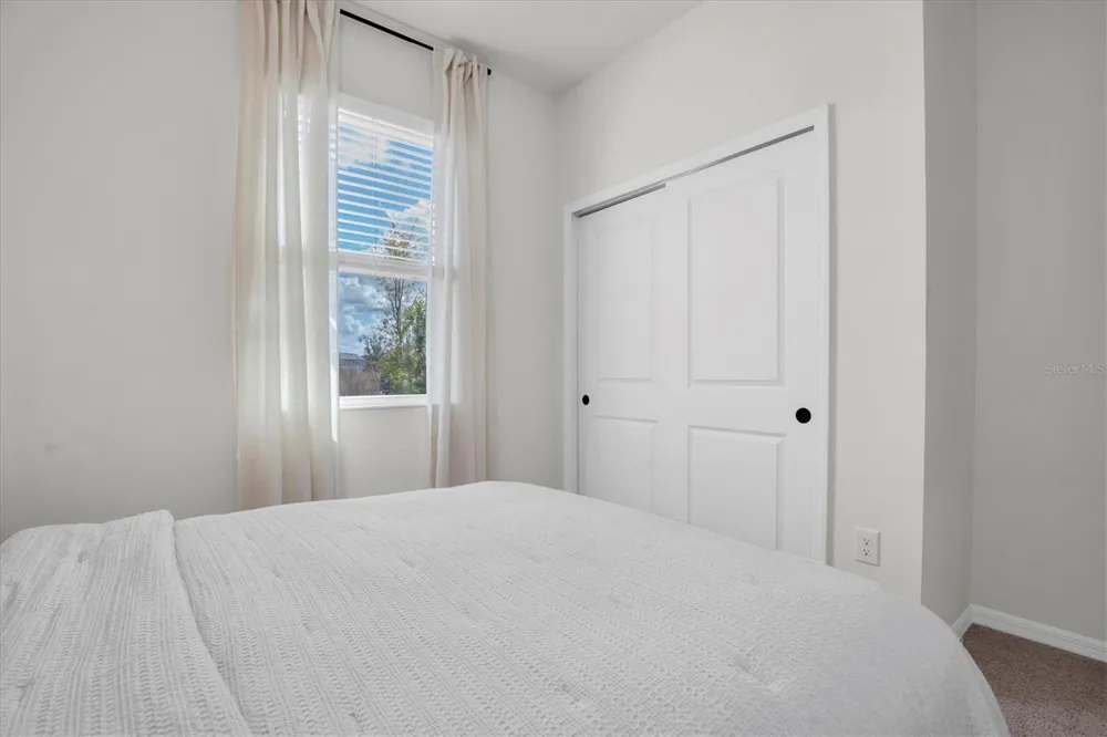 37557 MACKENZIE DRIVE Zephyrhills, FL 33540