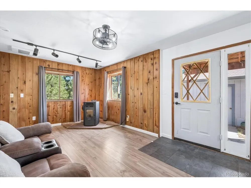55 W Crosscut Bailey, CO 80421