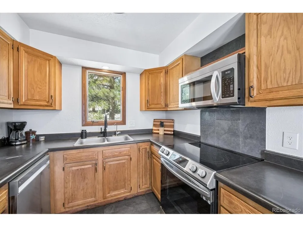 55 W Crosscut Bailey, CO 80421