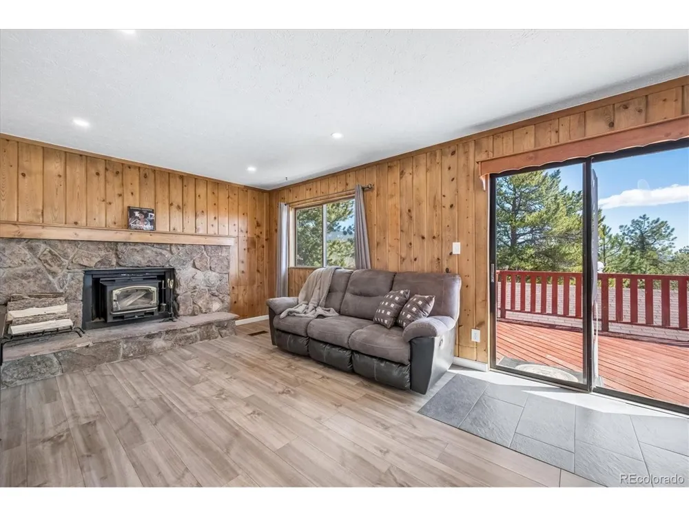 55 W Crosscut Bailey, CO 80421