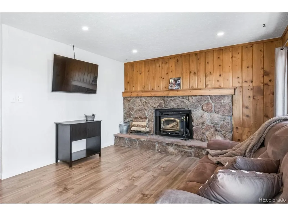 55 W Crosscut Bailey, CO 80421