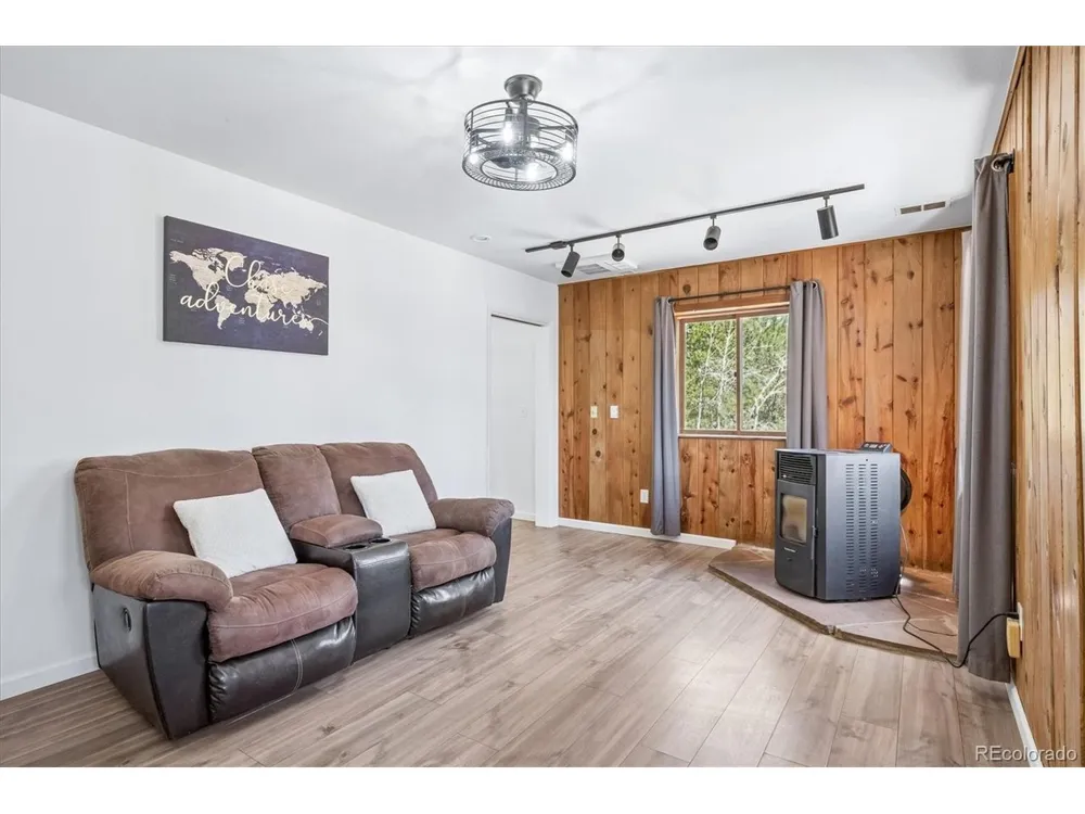 55 W Crosscut Bailey, CO 80421