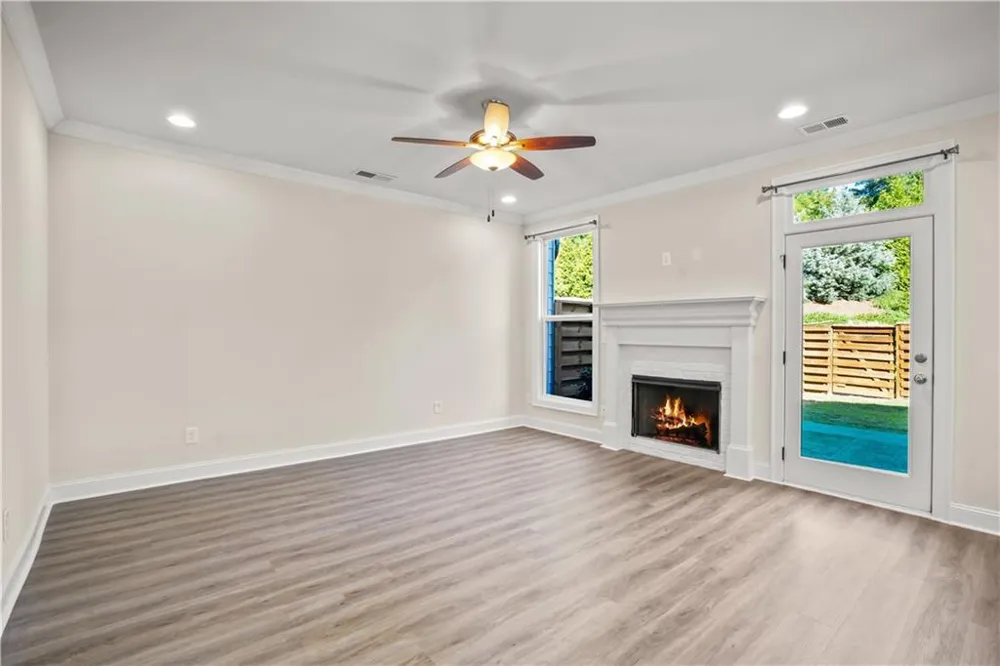 1011 Towneship Way Roswell, GA 30075