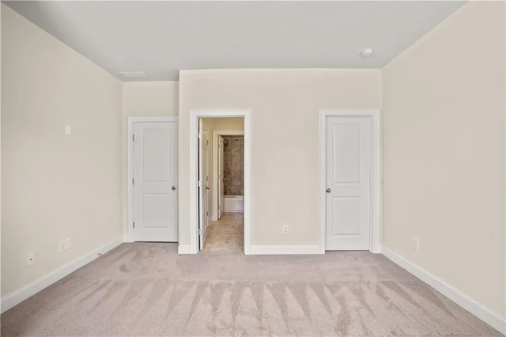 1011 Towneship Way Roswell, GA 30075