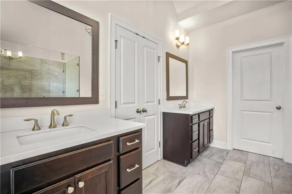 1011 Towneship Way Roswell, GA 30075