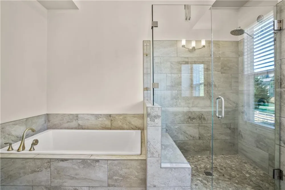 1011 Towneship Way Roswell, GA 30075