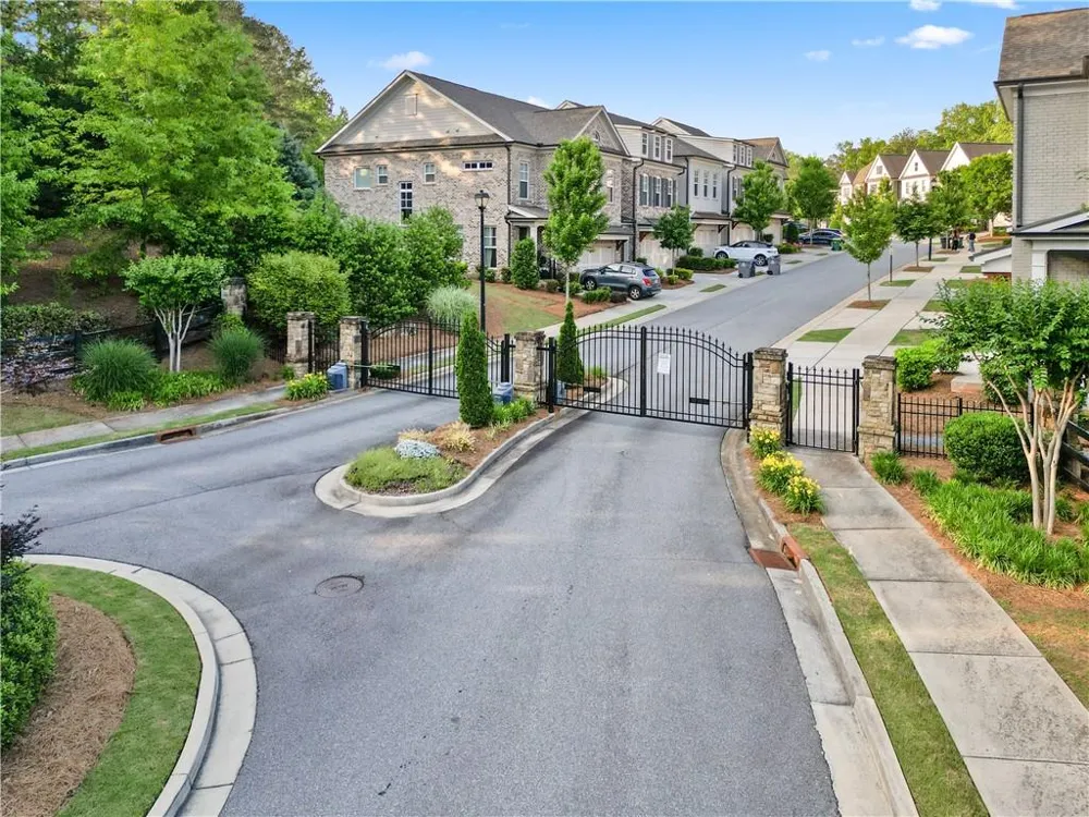 1011 Towneship Way Roswell, GA 30075