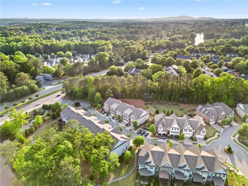1011 Towneship Way Roswell, GA 30075