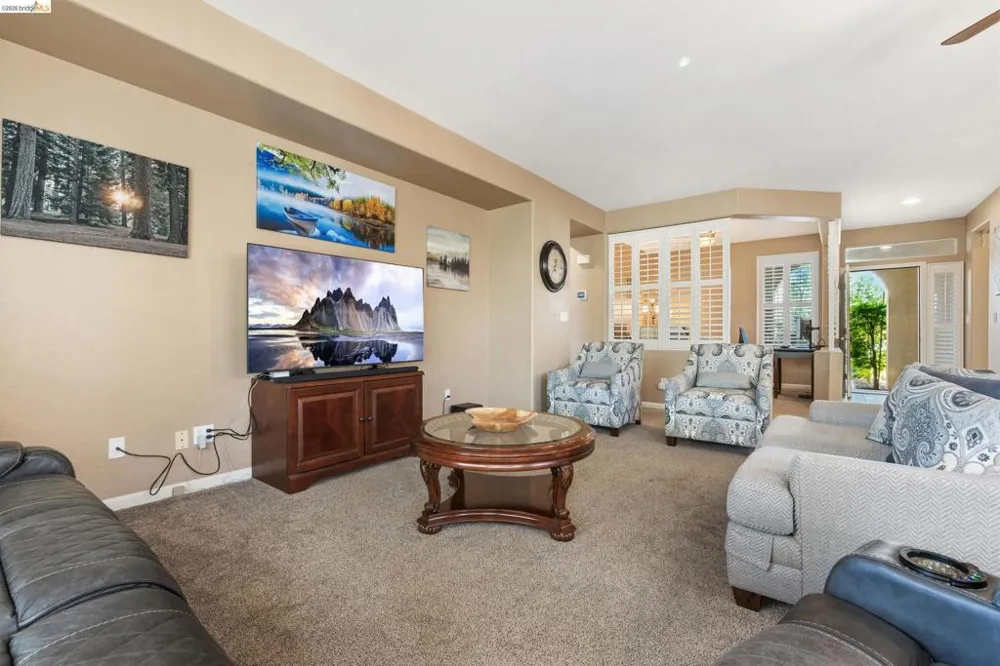 1063 Waterwood Dr Rio Vista, CA 94571