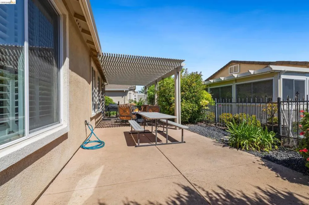 1063 Waterwood Dr Rio Vista, CA 94571