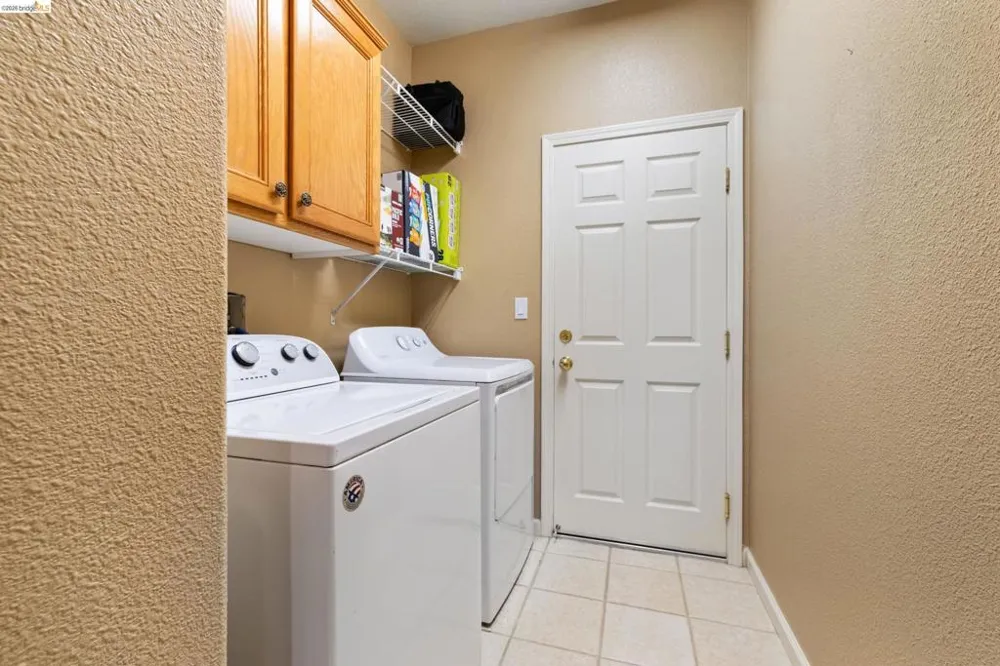 1063 Waterwood Dr Rio Vista, CA 94571