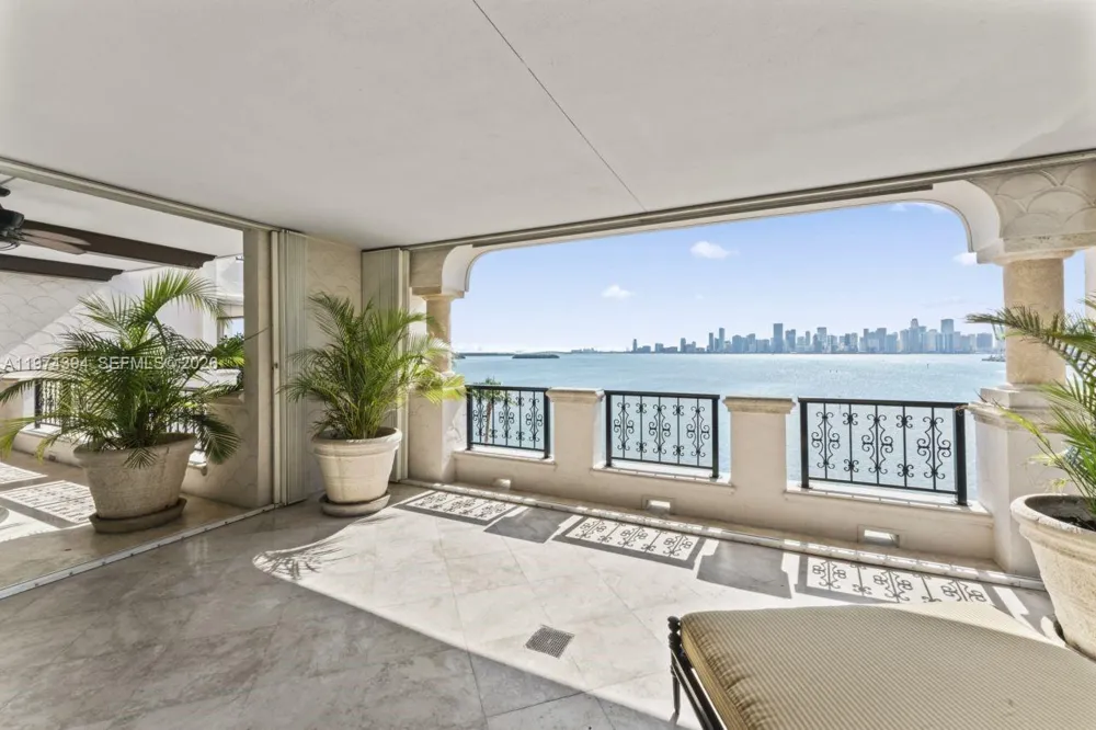 5266 Fisher Island Dr #5266 Miami Beach, FL 33109