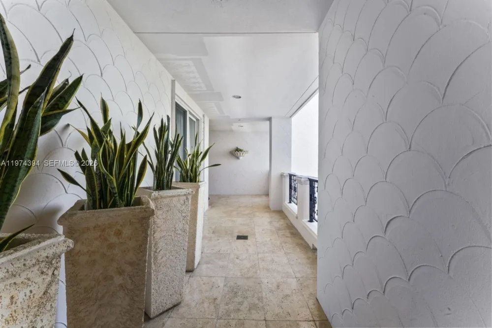 5266 Fisher Island Dr #5266 Miami Beach, FL 33109