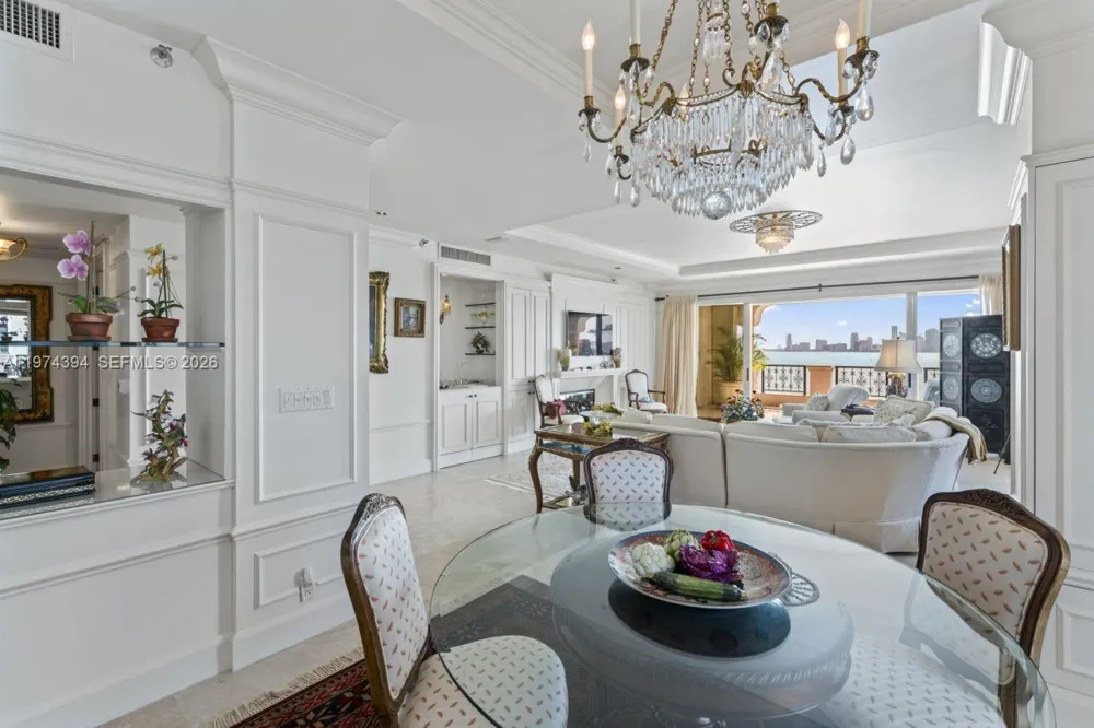 5266 Fisher Island Dr #5266 Miami Beach, FL 33109