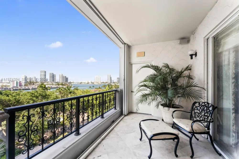 5266 Fisher Island Dr #5266 Miami Beach, FL 33109