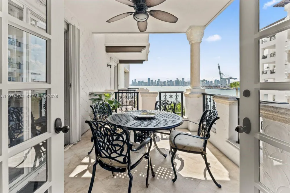5266 Fisher Island Dr #5266 Miami Beach, FL 33109