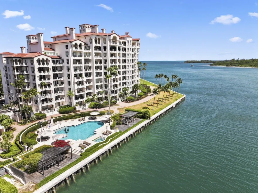 5266 Fisher Island Dr #5266 Miami Beach, FL 33109