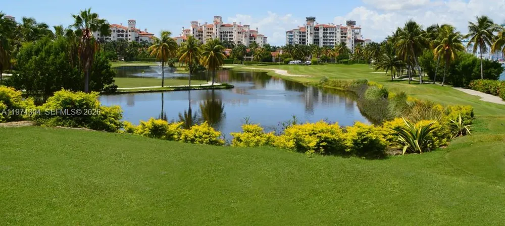 5266 Fisher Island Dr #5266 Miami Beach, FL 33109