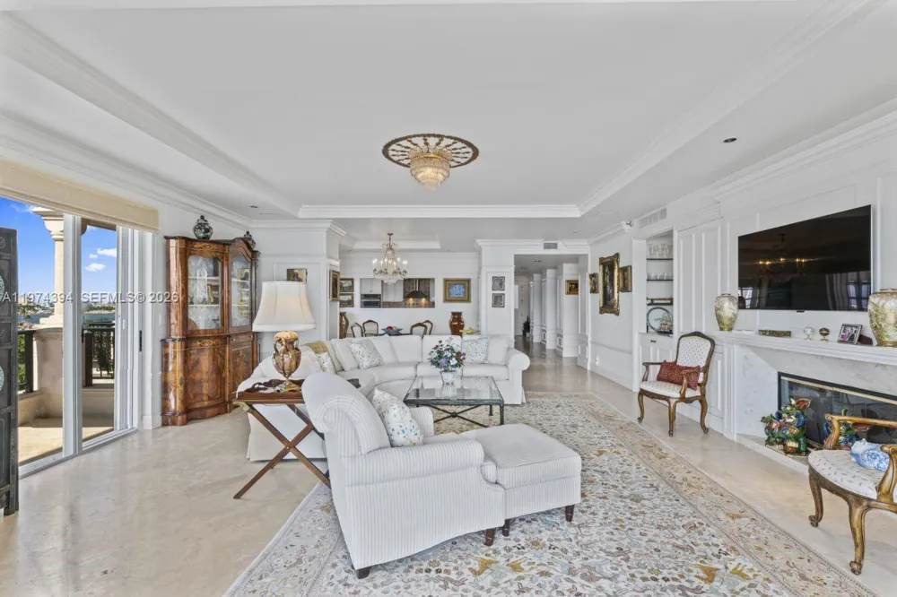 5266 Fisher Island Dr #5266 Miami Beach, FL 33109