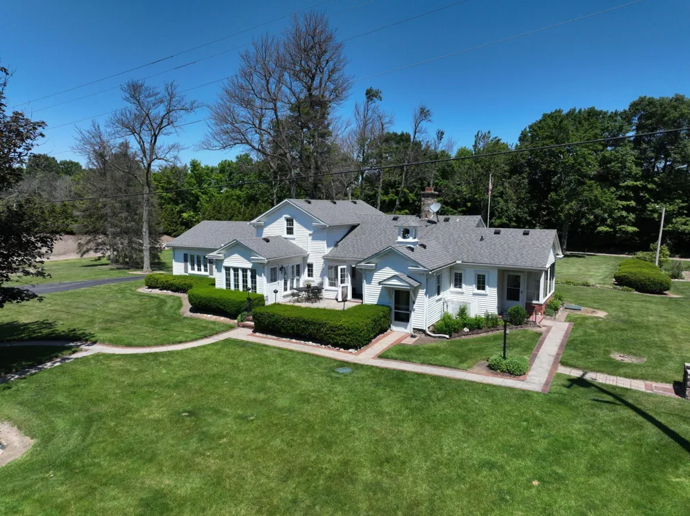 3371 Noble Road Addison Township, MI 48370