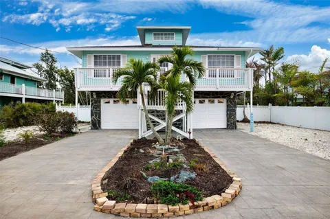 311 POINSETTIA ROAD
