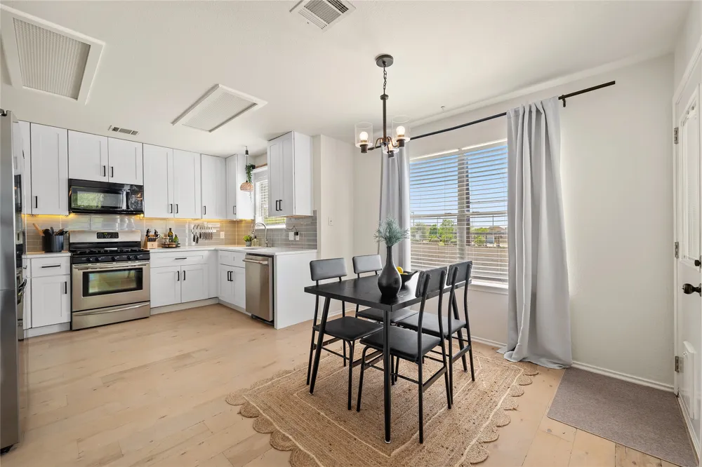9257 Vigen Circle Austin, TX 78748