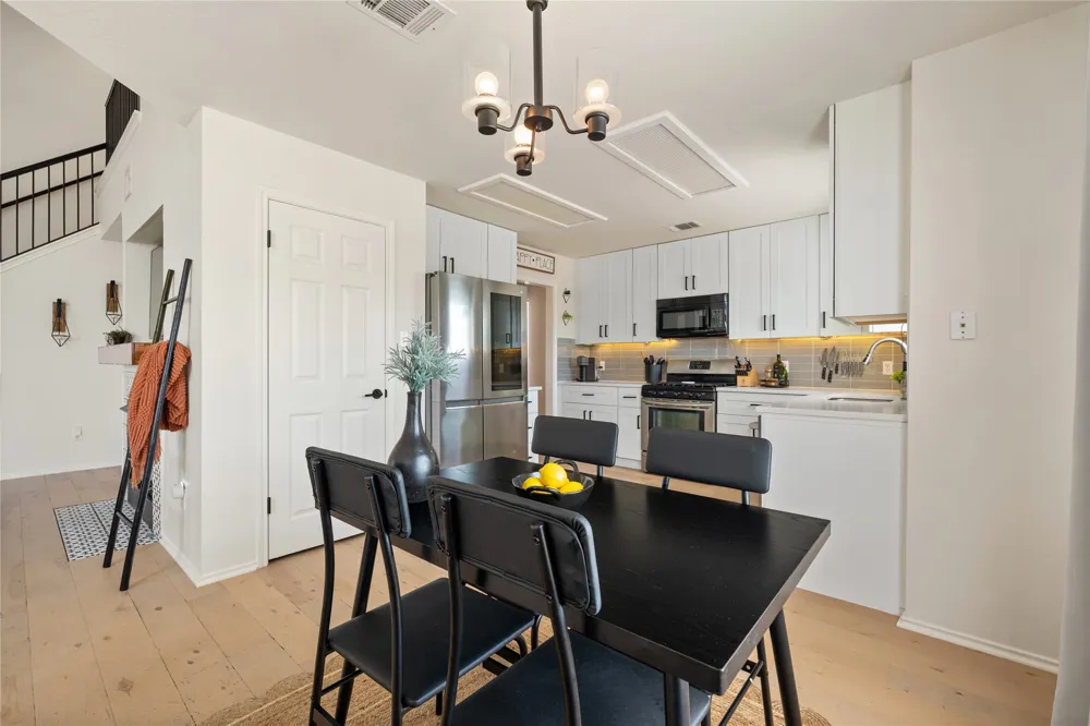 9257 Vigen Circle Austin, TX 78748
