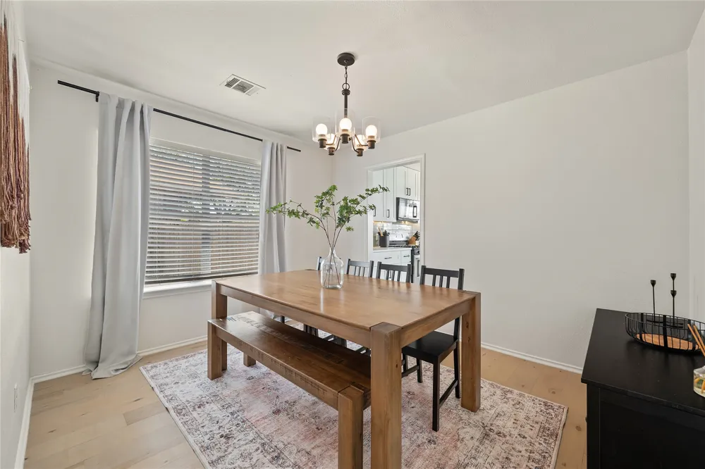 9257 Vigen Circle Austin, TX 78748