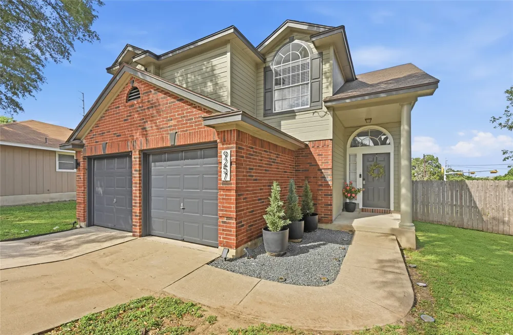 9257 Vigen Circle Austin, TX 78748