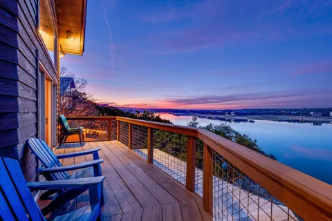 21008 W Lakeshore Drive
