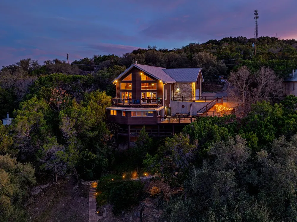 21008 W Lakeshore Drive Spicewood, TX 78669