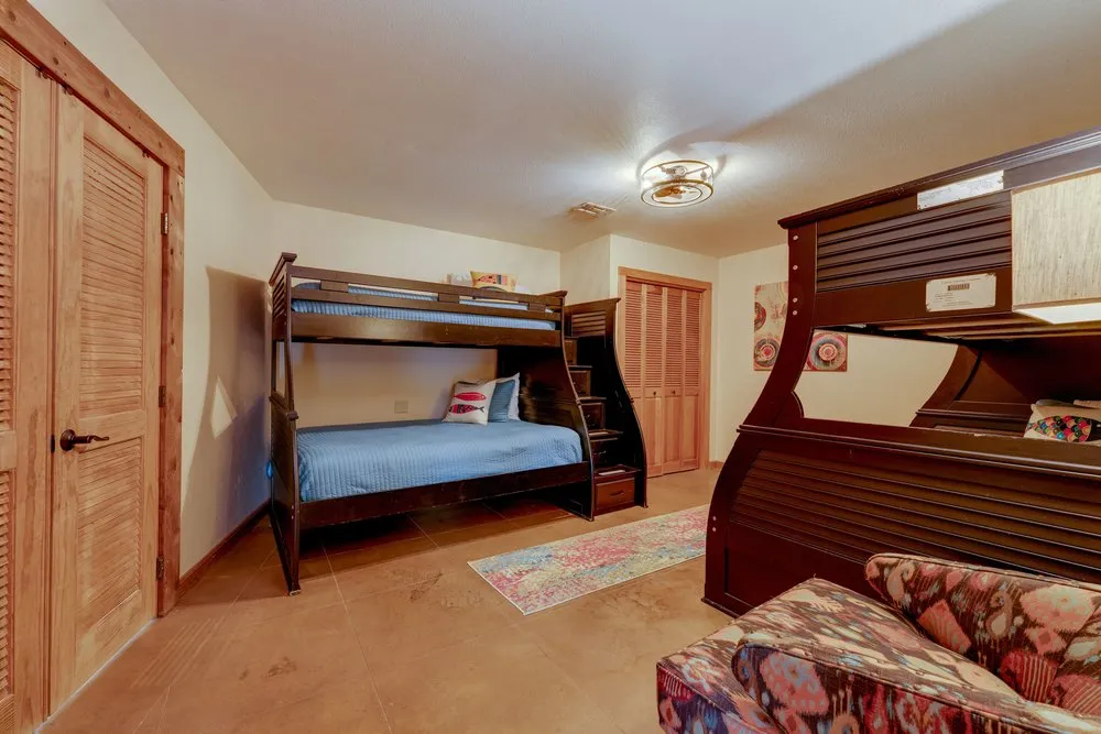 21008 W Lakeshore Drive Spicewood, TX 78669