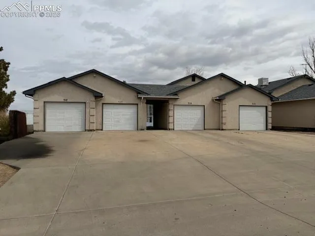 687-693 E Laporte Drive Pueblo, CO 81007