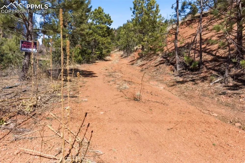11070 W Highway 24 Cascade, CO 80819