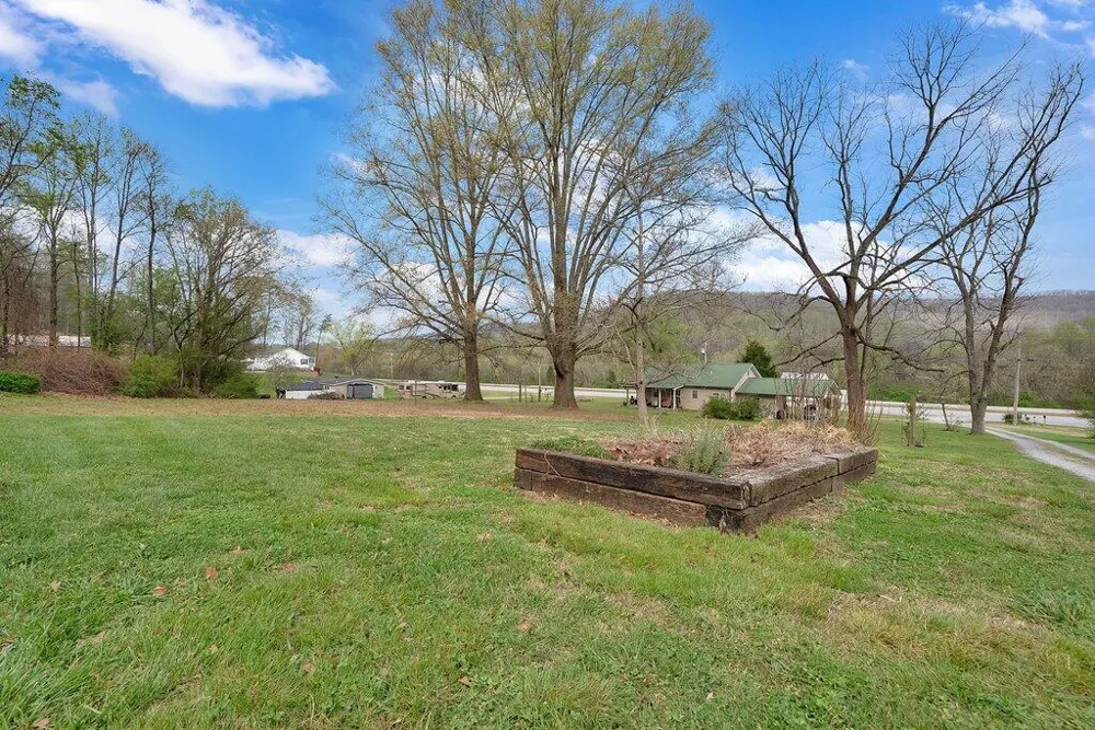 29088 Rhea County Highway Spring City, TN 37381