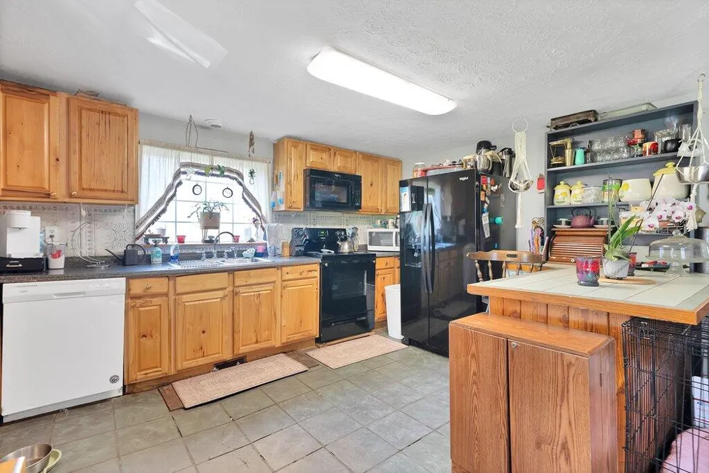 29088 Rhea County Highway Spring City, TN 37381