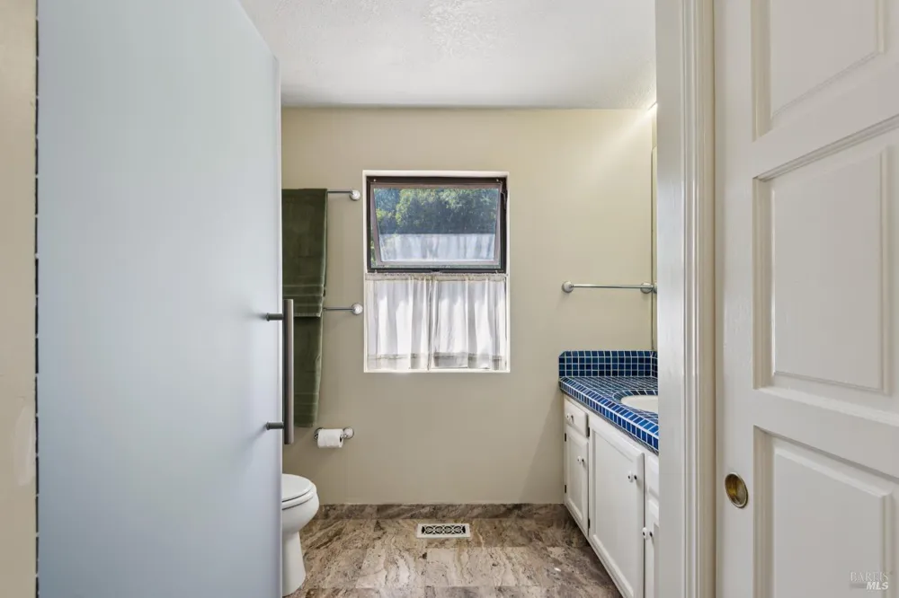 1475 Los Olivos Road Santa Rosa, CA 95404