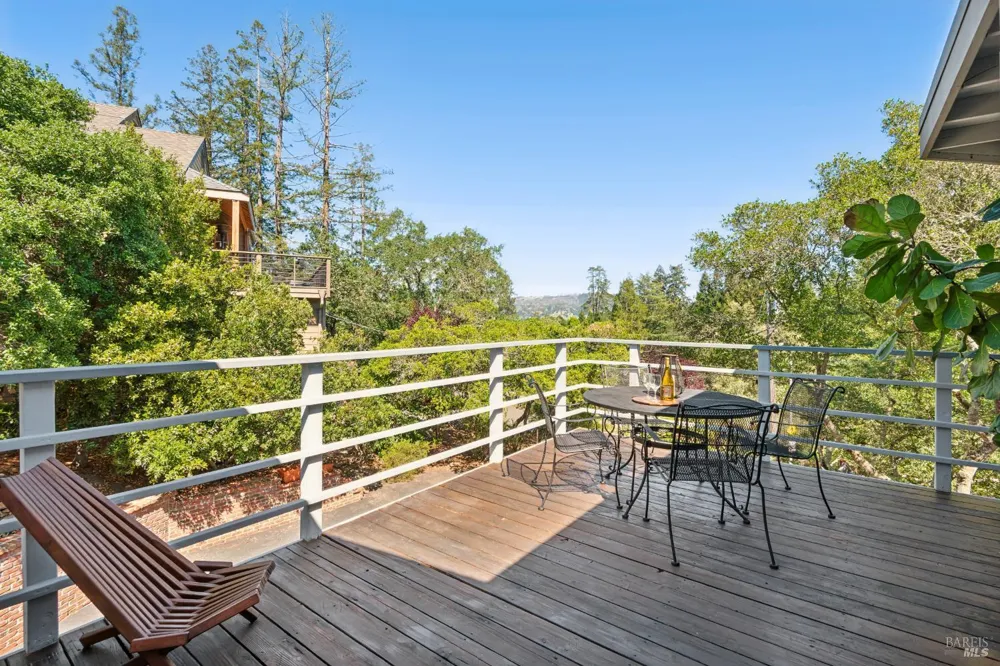 1475 Los Olivos Road Santa Rosa, CA 95404