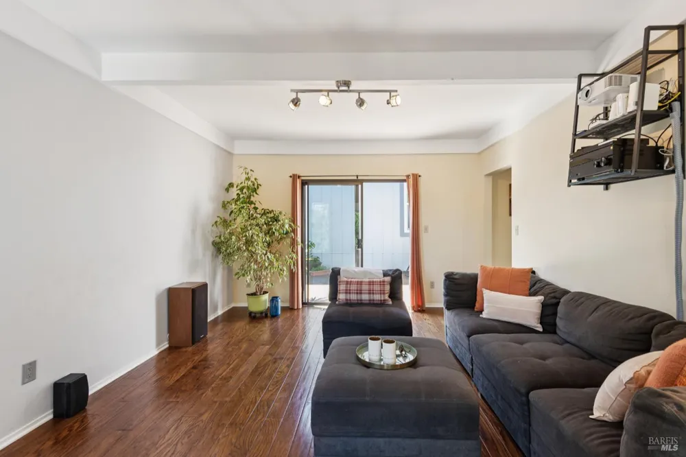 1475 Los Olivos Road Santa Rosa, CA 95404