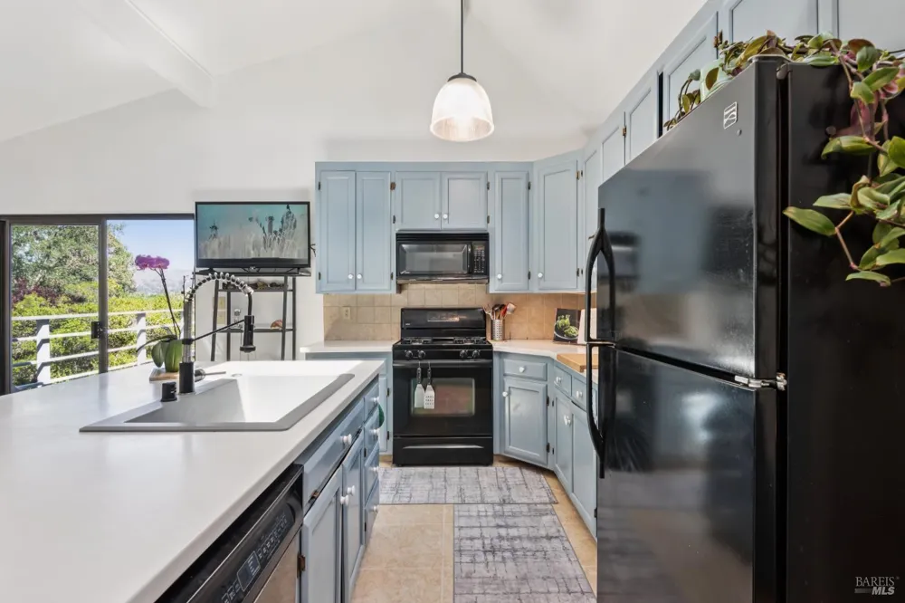 1475 Los Olivos Road Santa Rosa, CA 95404