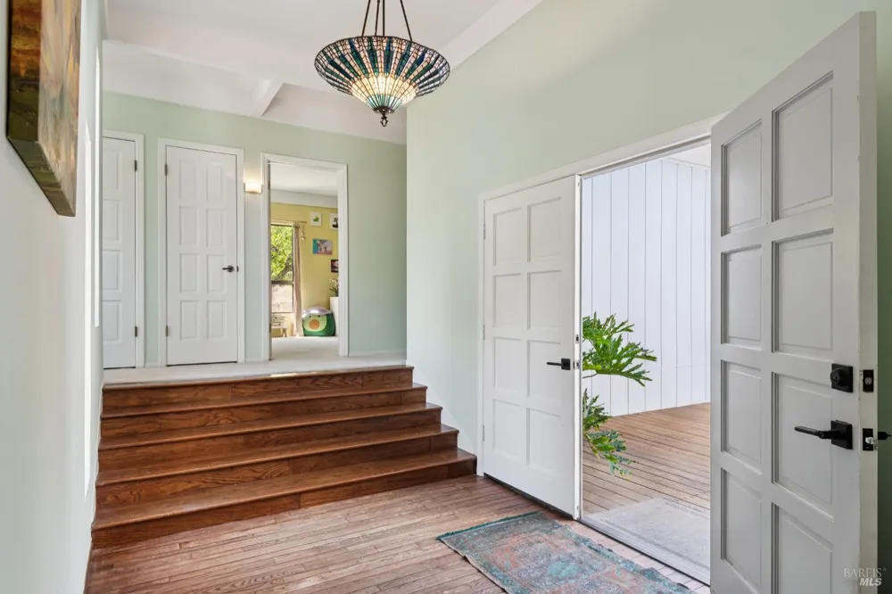 1475 Los Olivos Road Santa Rosa, CA 95404