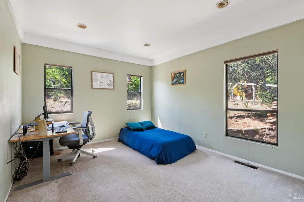 1475 Los Olivos Road Santa Rosa, CA 95404