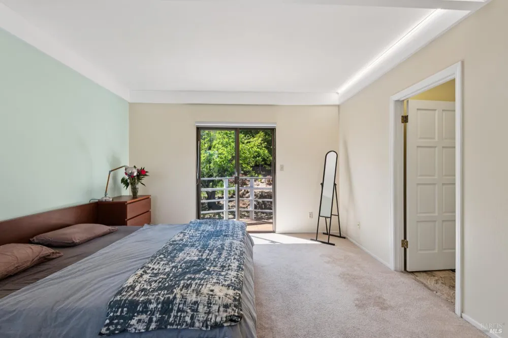 1475 Los Olivos Road Santa Rosa, CA 95404