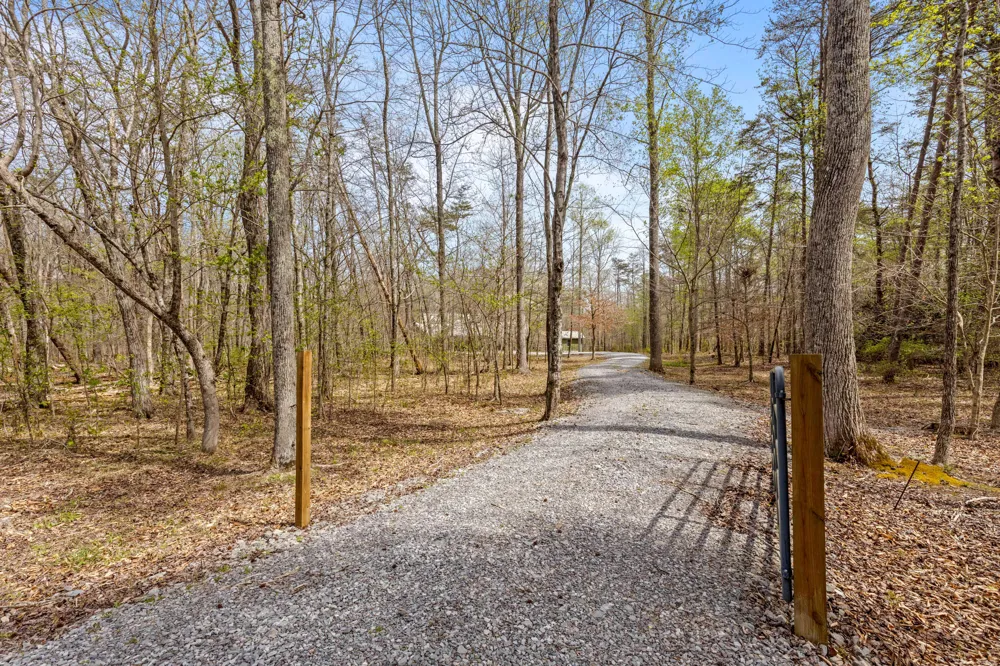 90 Crook View Rd Menlo, GA 30731