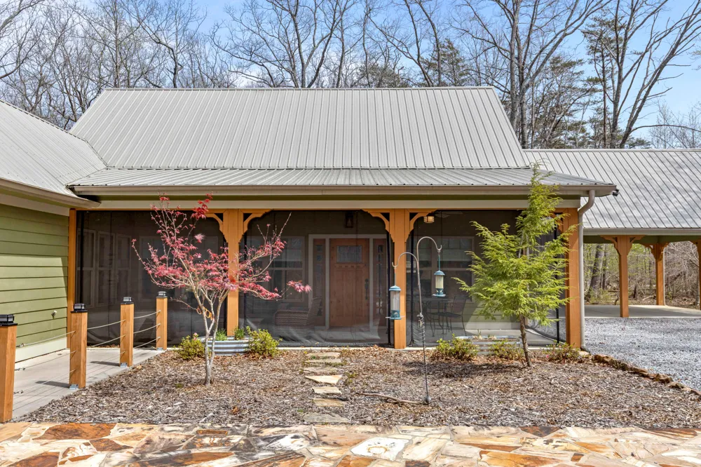 90 Crook View Rd Menlo, GA 30731