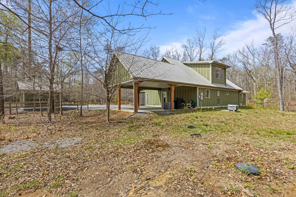 90 Crook View Rd Menlo, GA 30731