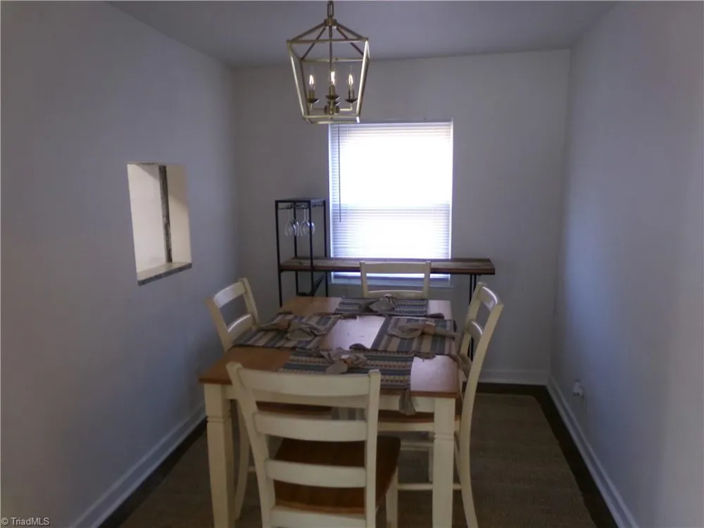 2507 Miller Park Circle #B Winston-Salem, NC 27103