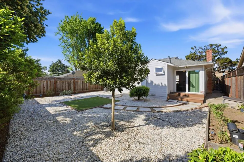 2170 Clarke Avenue East Palo Alto, CA 94303