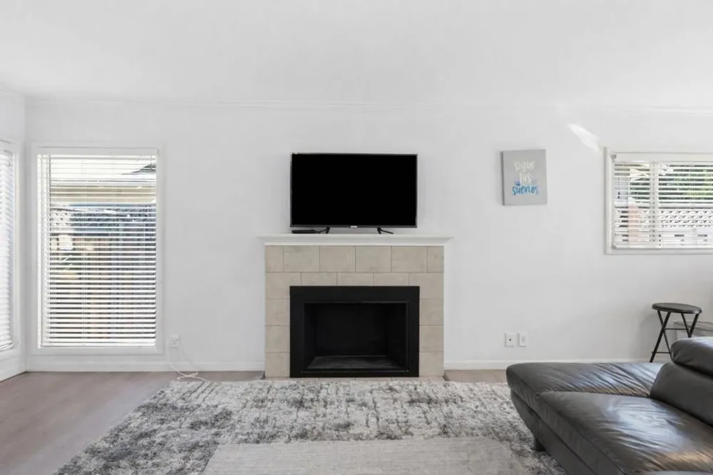 2170 Clarke Avenue East Palo Alto, CA 94303