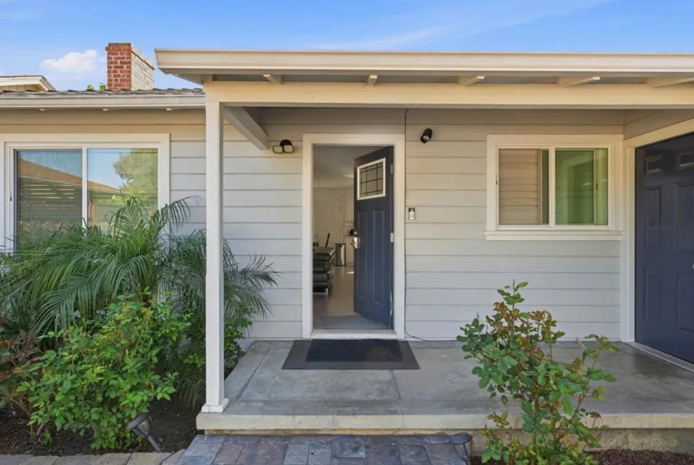2170 Clarke Avenue East Palo Alto, CA 94303